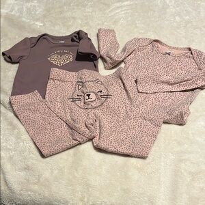 Carter's Kids Play Set in Pink and Mauve